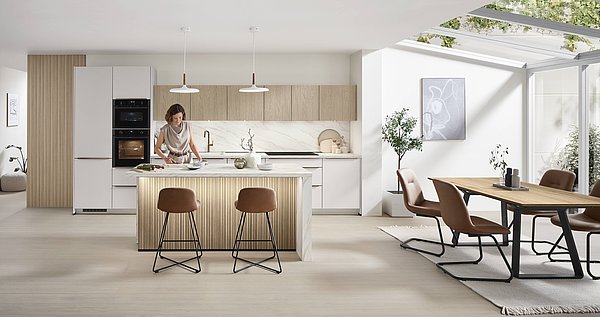Helle, moderne Küche 